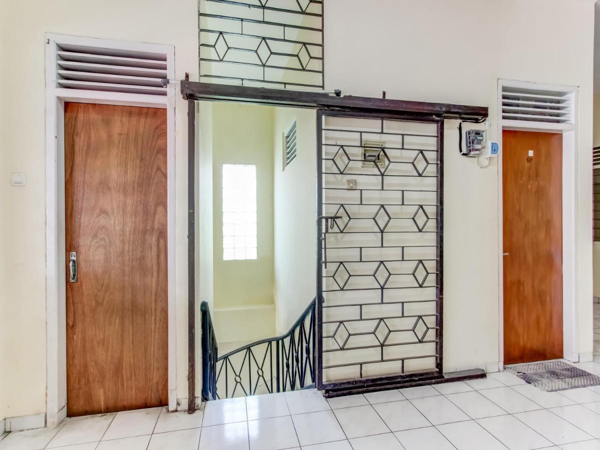 Oyo Life 91374 Asia Stay Semarang Syariah Eksteriør billede