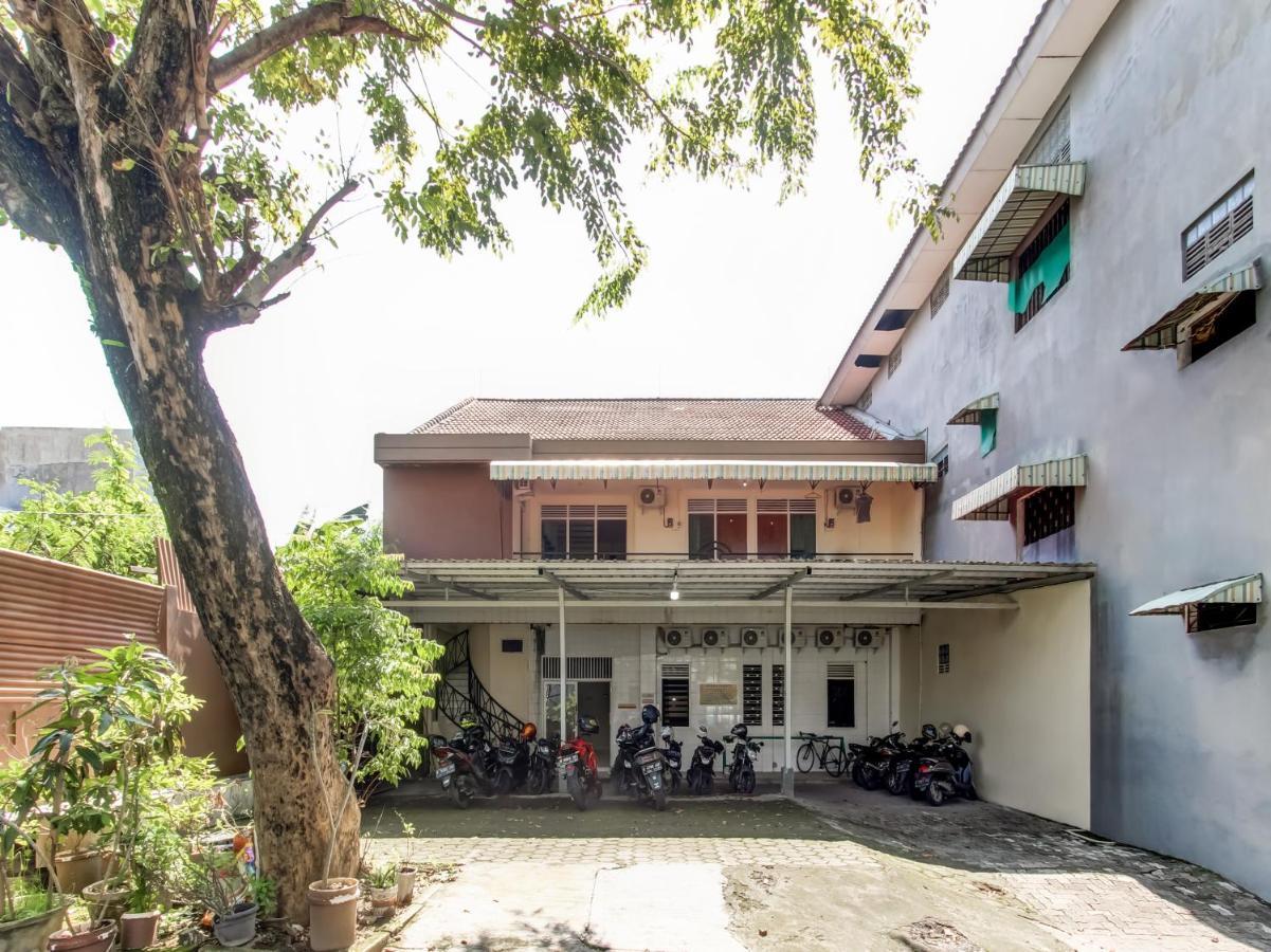 Oyo Life 91374 Asia Stay Semarang Syariah Eksteriør billede