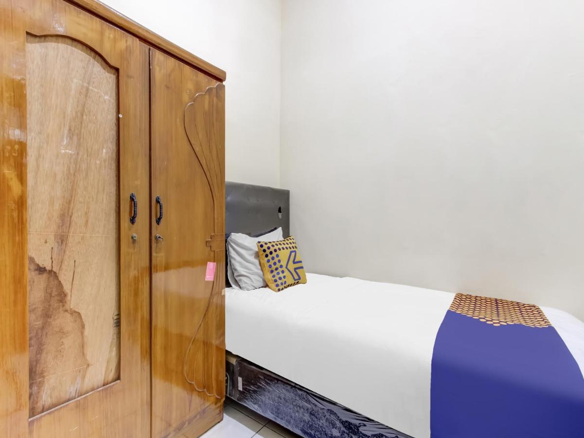 Oyo Life 91374 Asia Stay Semarang Syariah Eksteriør billede