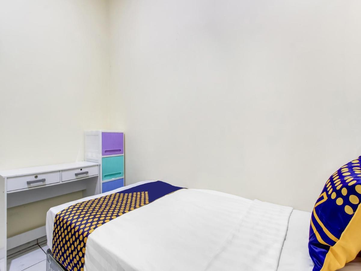 Oyo Life 91374 Asia Stay Semarang Syariah Eksteriør billede