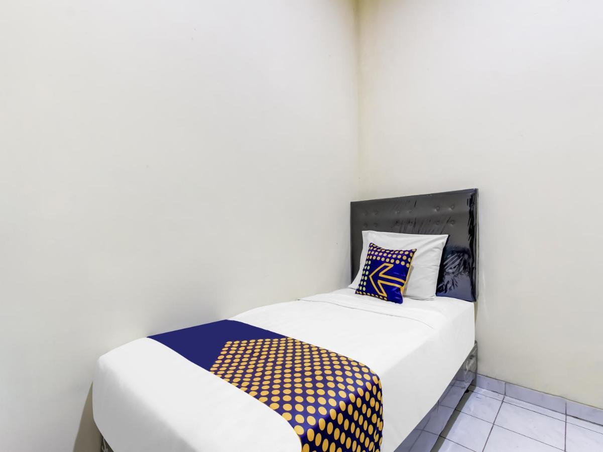 Oyo Life 91374 Asia Stay Semarang Syariah Eksteriør billede
