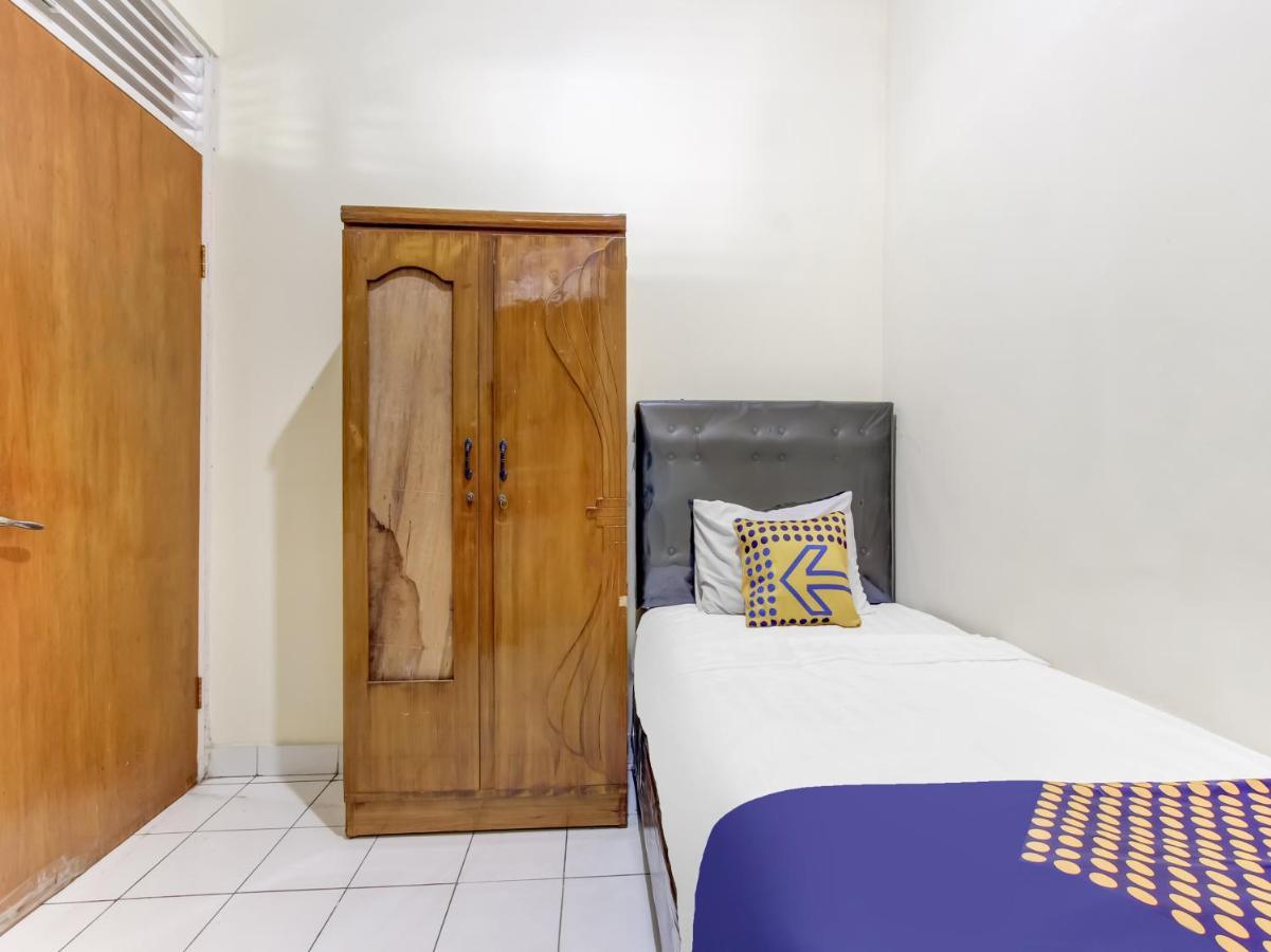 Oyo Life 91374 Asia Stay Semarang Syariah Eksteriør billede