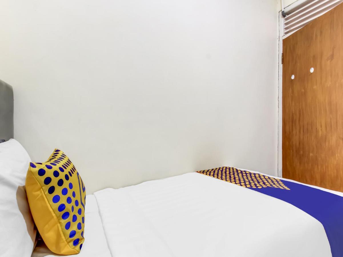 Oyo Life 91374 Asia Stay Semarang Syariah Eksteriør billede